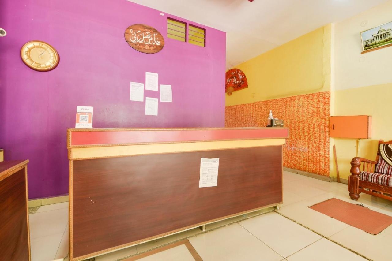 Spot On 74228 Galaxy Comforts Hotel Narasimharaja Puram Kültér fotó