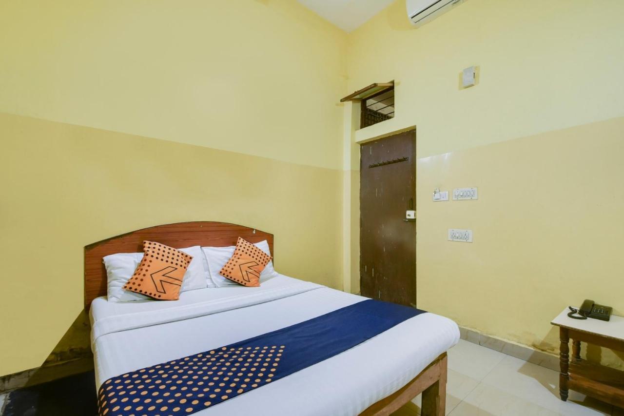 Spot On 74228 Galaxy Comforts Hotel Narasimharaja Puram Kültér fotó