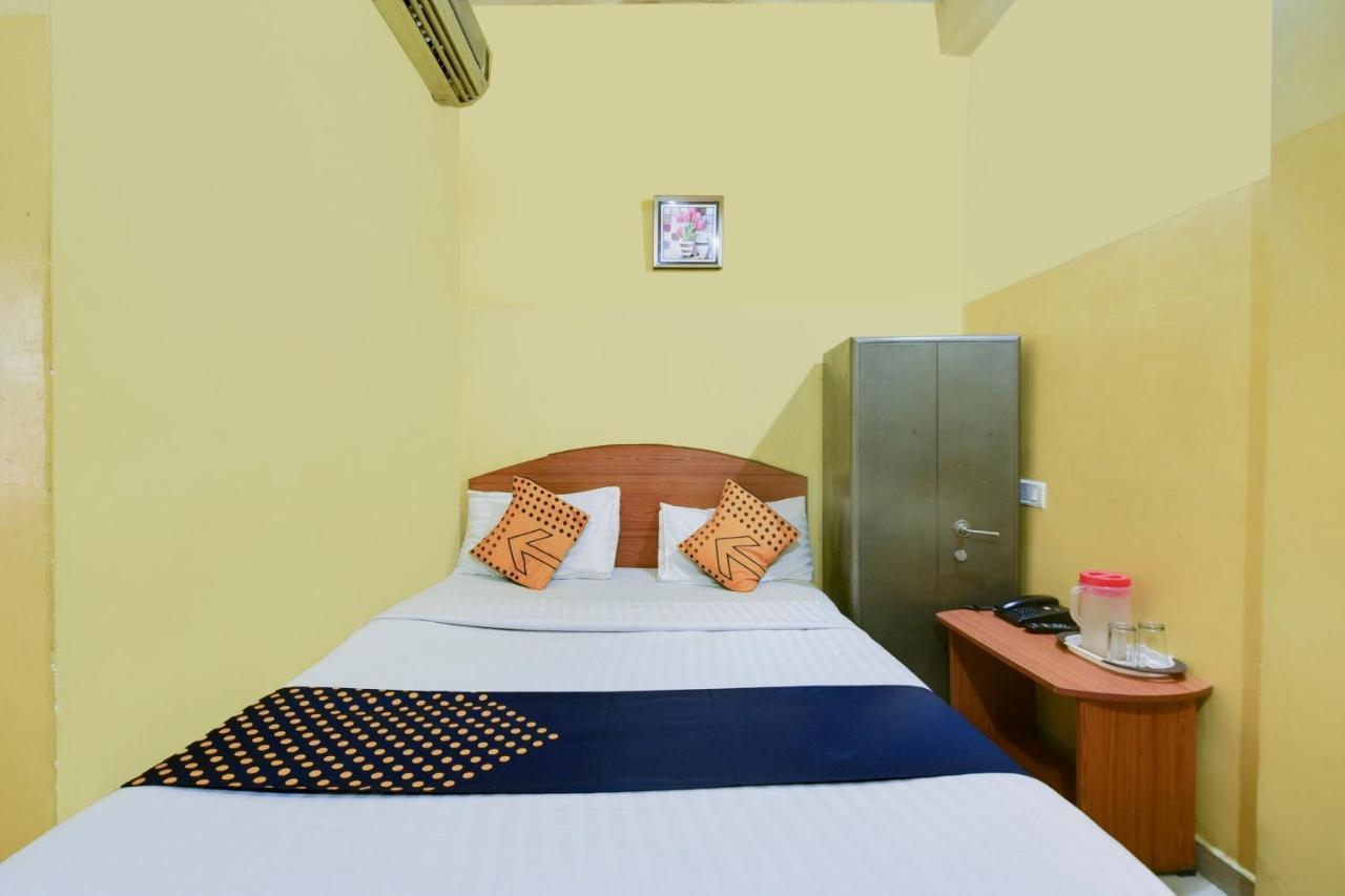 Spot On 74228 Galaxy Comforts Hotel Narasimharaja Puram Kültér fotó