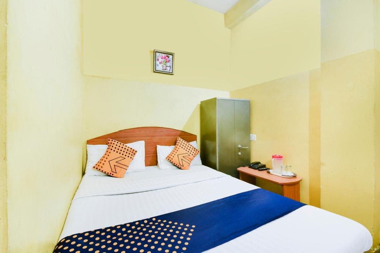 Spot On 74228 Galaxy Comforts Hotel Narasimharaja Puram Kültér fotó